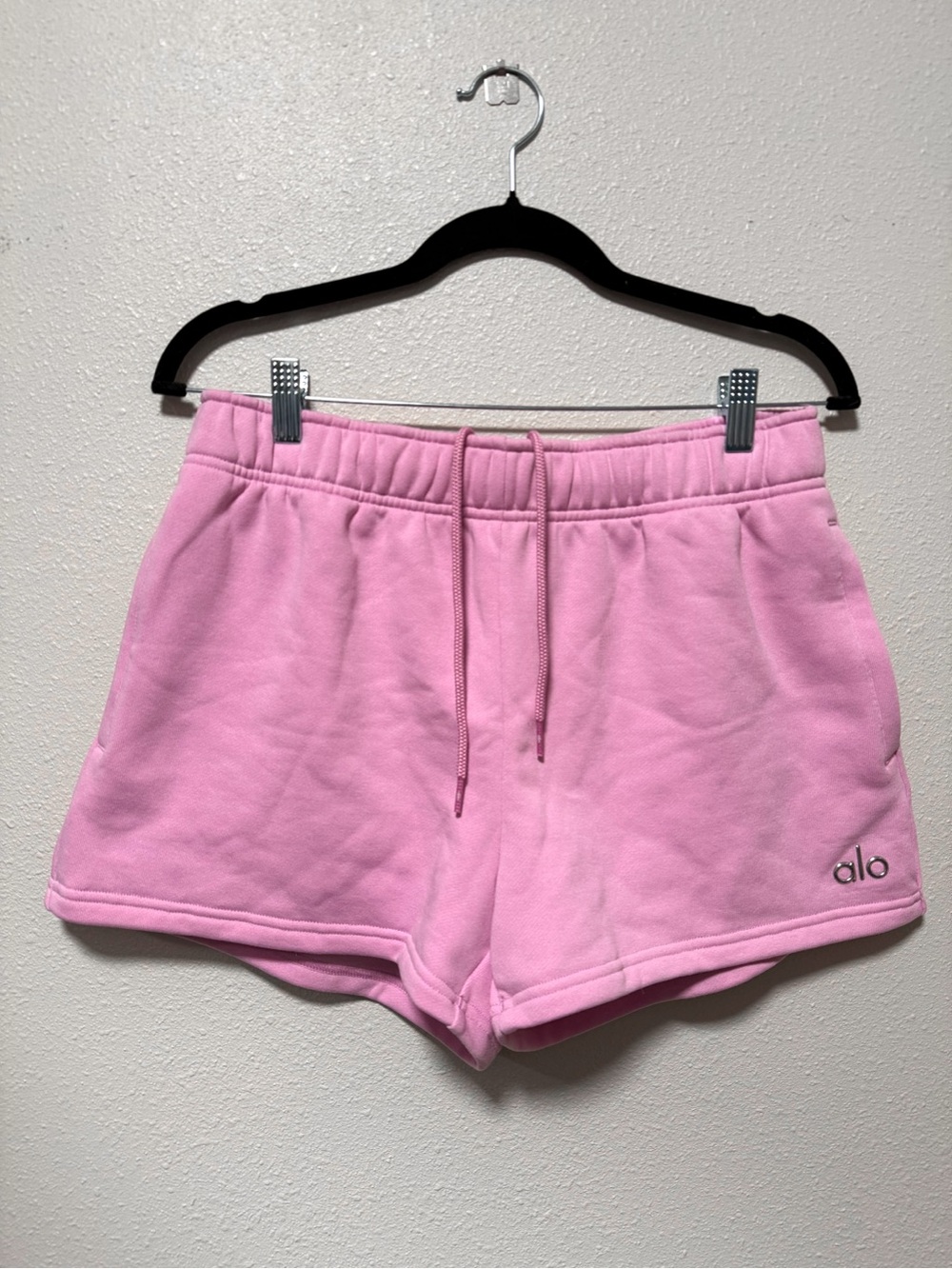 ALO Accolade Shorts Sweet Pink - Picture 2 of 5
